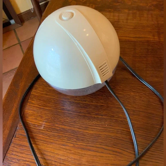 Humidifier - Picture 3 of 3